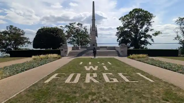 A photo of Southend War Memorial at Clifftown Overlooking the Sea